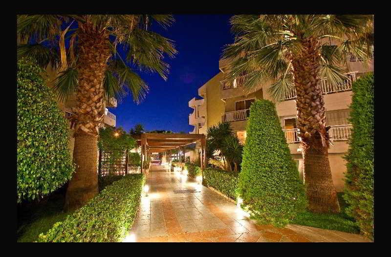 Aparthotel Blue Eyes