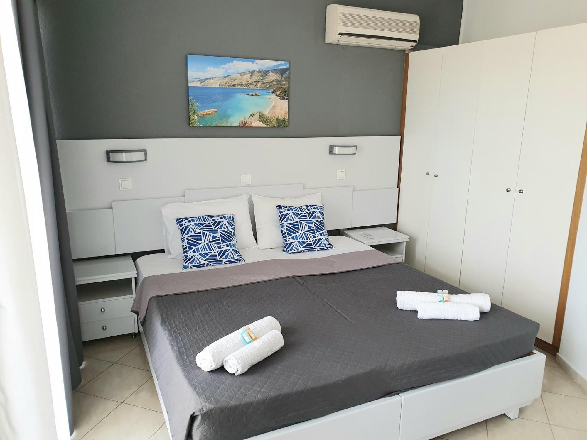Blue Eyes Aparthotel